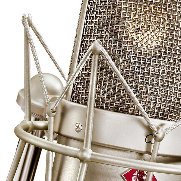 Neumann TLM 49